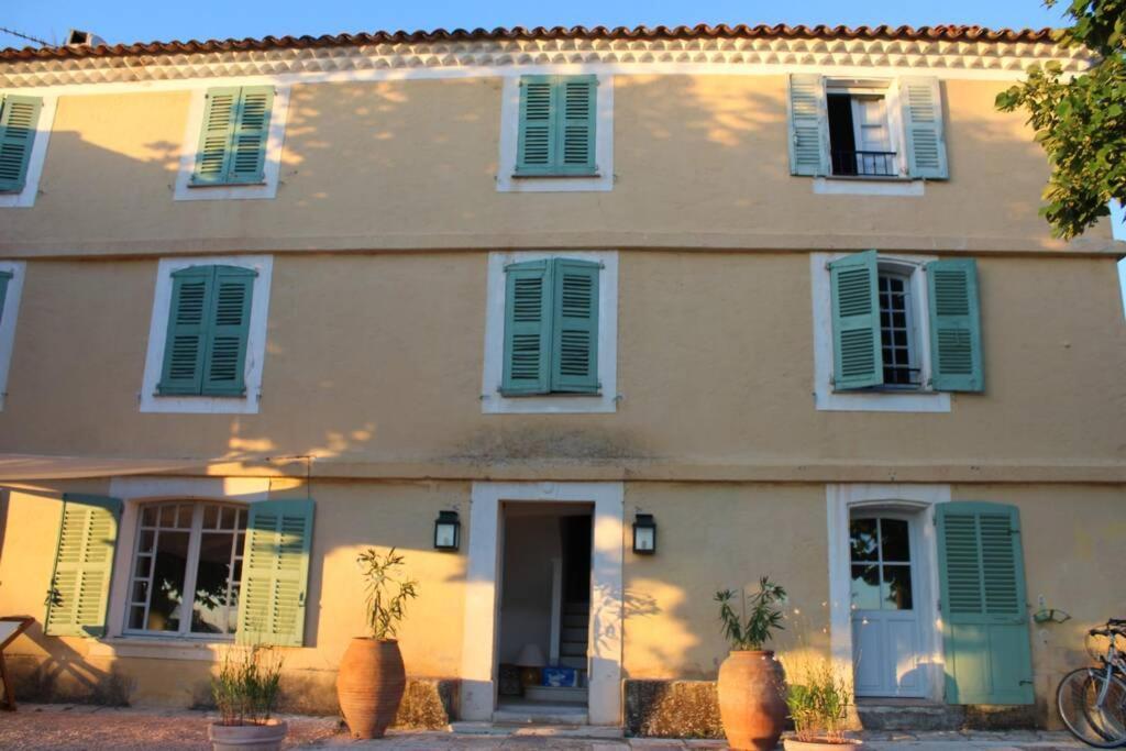 Bastide Au Milieu Des Vignes Et Des Oliviers Aups Villa Exterior foto