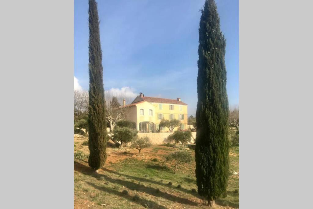 Bastide Au Milieu Des Vignes Et Des Oliviers Aups Villa Exterior foto